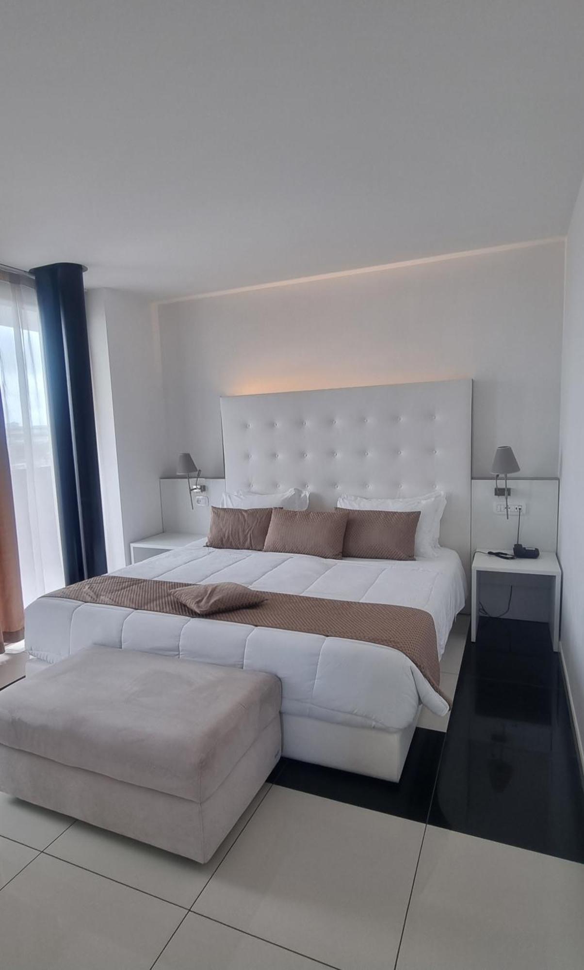 Hotel Rossini 4S Lignano Sabbiadoro Bagian luar foto